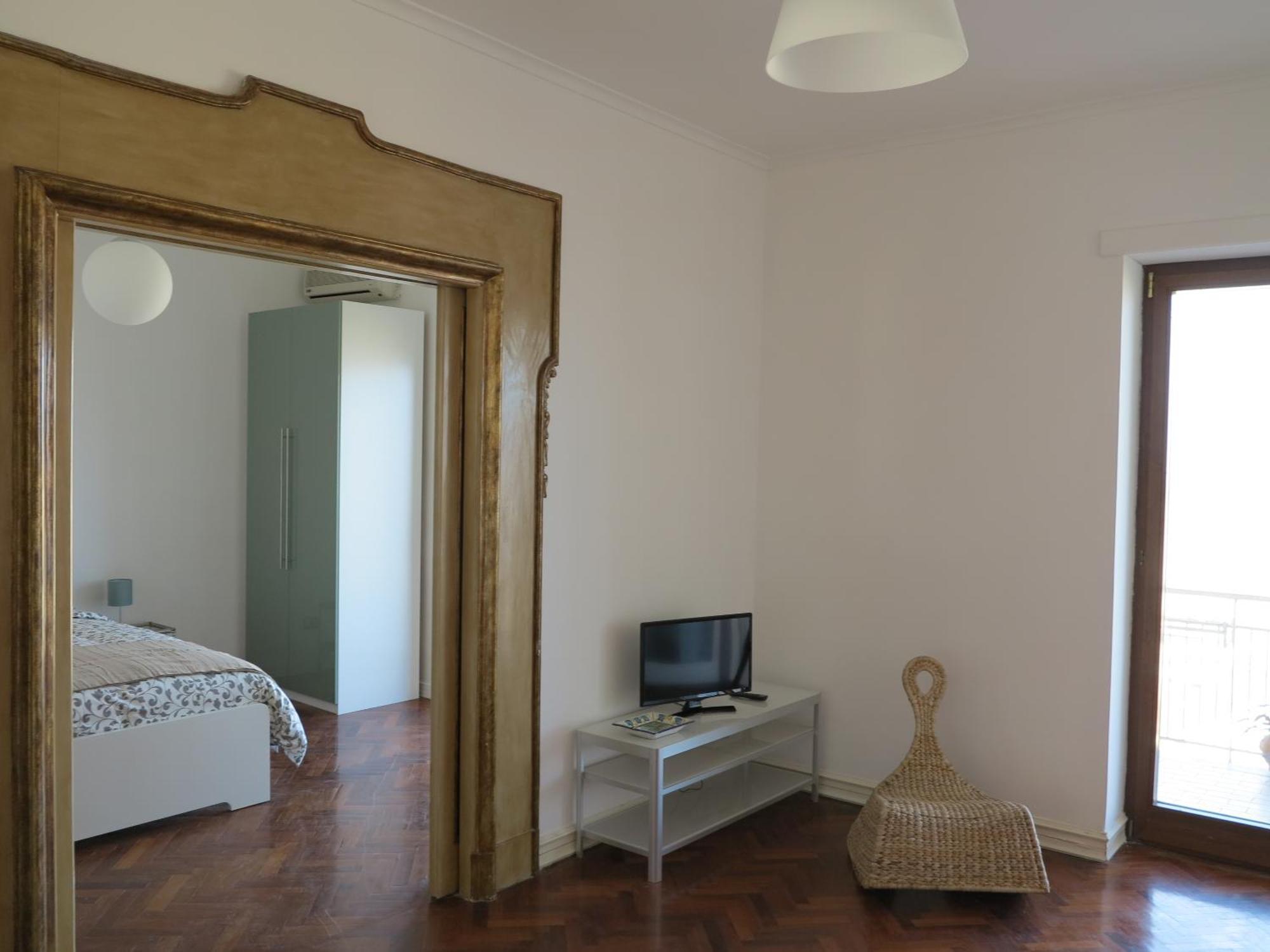 Pretty Panoramic Apartment - Half Way Center-Vomero District 那不勒斯 外观 照片